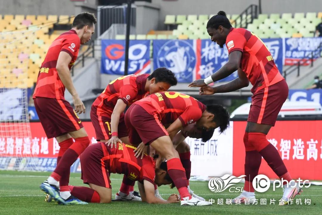 الدوري الإنجليزي يهيمن على سوق الانتقالات الصيفية رغم جائحة كورونا